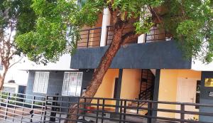 Honey Bee Serviced Apartments Trivandrum