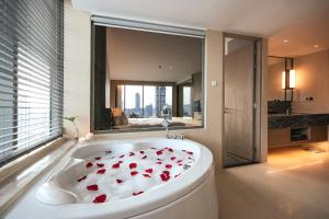 Sivatel Bangkok Hotel