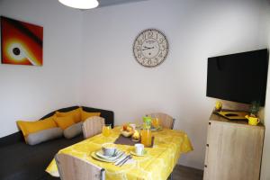 SelfCheckIn - Apartman Vlašić - Vodice - Parking - Wi-Fi