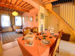 Lucca Retreat with Pool