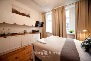 Very Berry - Sniadeckich 1 - Fair Trade Apartments, check in 24h