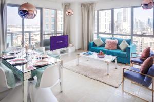 Spectacular 2-Bedroom Apartment Fountain View room in Dream Inn Apartments - Burj Residences