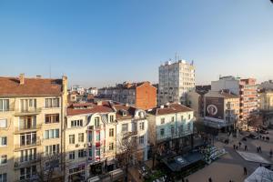 Vitosha Blvd Luxury 2-Bedroom, 2-Bathroom with Balcony