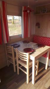Campings SARL A Faire a Cheval : photos des chambres