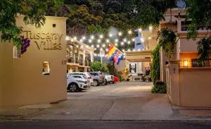 Tuscany Villas Whakatane - 卡塔尼