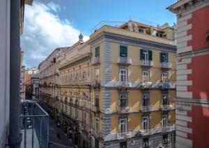 Casa Dante Historic apartment in the perfect Naples location