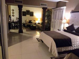 Confortable y acogedor Departamento por UACH II