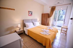 To Gefyraki Rooms Ikaria Greece