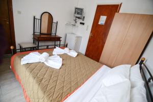 To Gefyraki Rooms Ikaria Greece