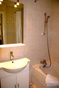 Hotels Hotel Cristol : photos des chambres