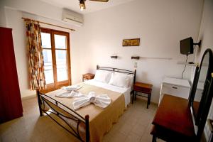 To Gefyraki Rooms Ikaria Greece