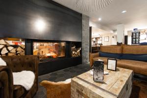 Hotels Chalet Hotel Le Prieure & Spa : photos des chambres