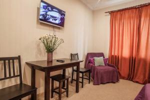 Central cozy apartment with Parking!