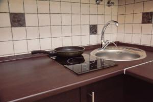 Central cozy apartment with Parking!