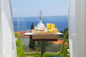 Deluxe Suite with Balcony and Sea View room in Boutique Hotel Bol