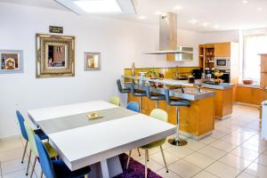 Maisons d'hotes La Sainte Famille : photos des chambres