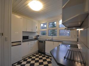 Nice Home In Ebeltoft With Kitchen