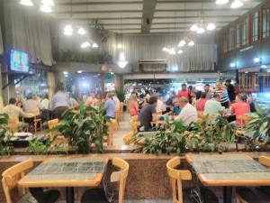 HOTEL CONTINENTAL COSQUIN