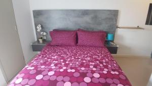 DKroll Tamarind Cyberjaya 1 Bedroom Premium Suite with Netflix
