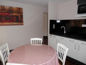 Appart'hotels Appart-hotel Chanzy / Angouleme : photos des chambres