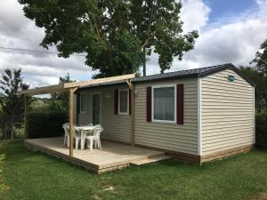 Campings Camping le Mont Joli Bois : photos des chambres