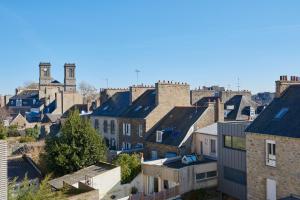 Les Appartements Saint-Michel - centre-ville 2 chambres 90m2 avec garage : photos des chambres