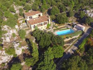 Villas Villa with private pool sauna and jacuzzi in Tourtour : photos des chambres