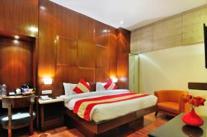 Hotel Aura Near Connaught Place