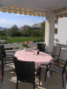 Apartments Biljana for relaxing holidays in Baska