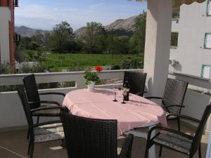 Apartments Biljana for relaxing holidays in Baska