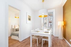 WHome | Golden Premium Apartment