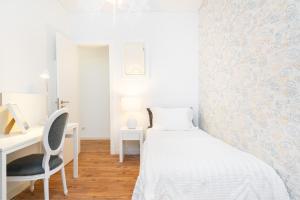 WHome | Golden Premium Apartment