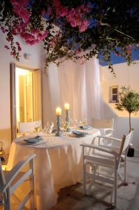 Kapetan Tasos Suites Milos Greece