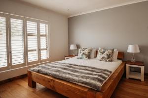 Voir la Mer - Grotto Bay