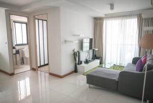 Le Cote, Thonglor Soi 8, Top Floor 2 Balcony 55sqm
