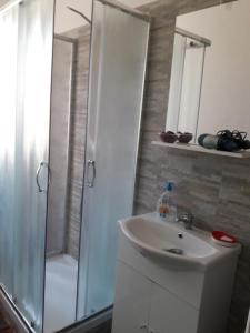 Doppelzimmer mit Gemeinschaftsbad