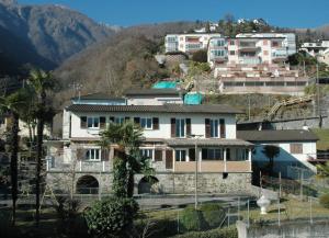 Pension Ristorante Canvetto Ticinese con alloggio Brissago Schweiz