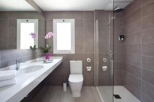 Playaolid Suites & Apartments