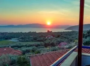 House with dreamy view Volos Agria - 阿格里亚