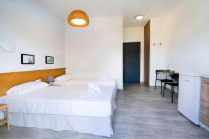 Kostas Maria Studios Heraklio Greece