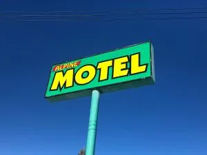 Alpine motel - Rocky Mountain House
