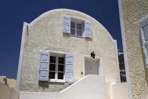 Dolphins Apartments Santorini Greece