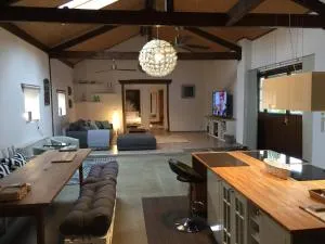 Hof Busen Loft - 施瓦尔姆塔尔