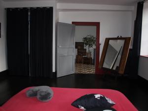 B&B / Chambres d'hotes Calme et Volupte : photos des chambres