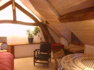 La Longère aux Volets Rouges, Meublé Tourisme 2 étoiles - 阿夫尔和伊通韦尔讷伊