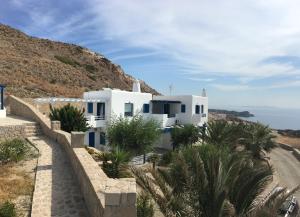 Aigeis-milos suites Milos Greece