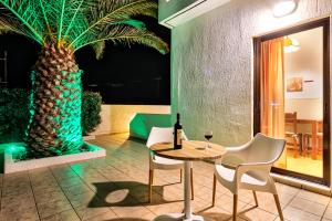 Hotel Porto Diakofti Kythira Greece