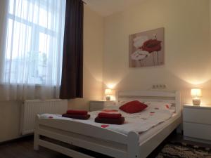 Double or Twin Room with Shower room in Happy Hotel