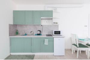 FREE PARKING IN GARAGE Karolina Plazza, new cosy studio withyou need