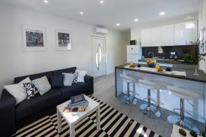 I.P.S. Apartment 